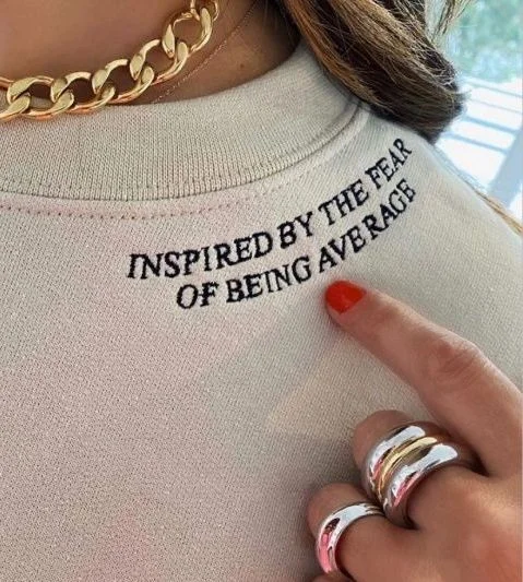 Moletom Inspired by Fear of Being Average